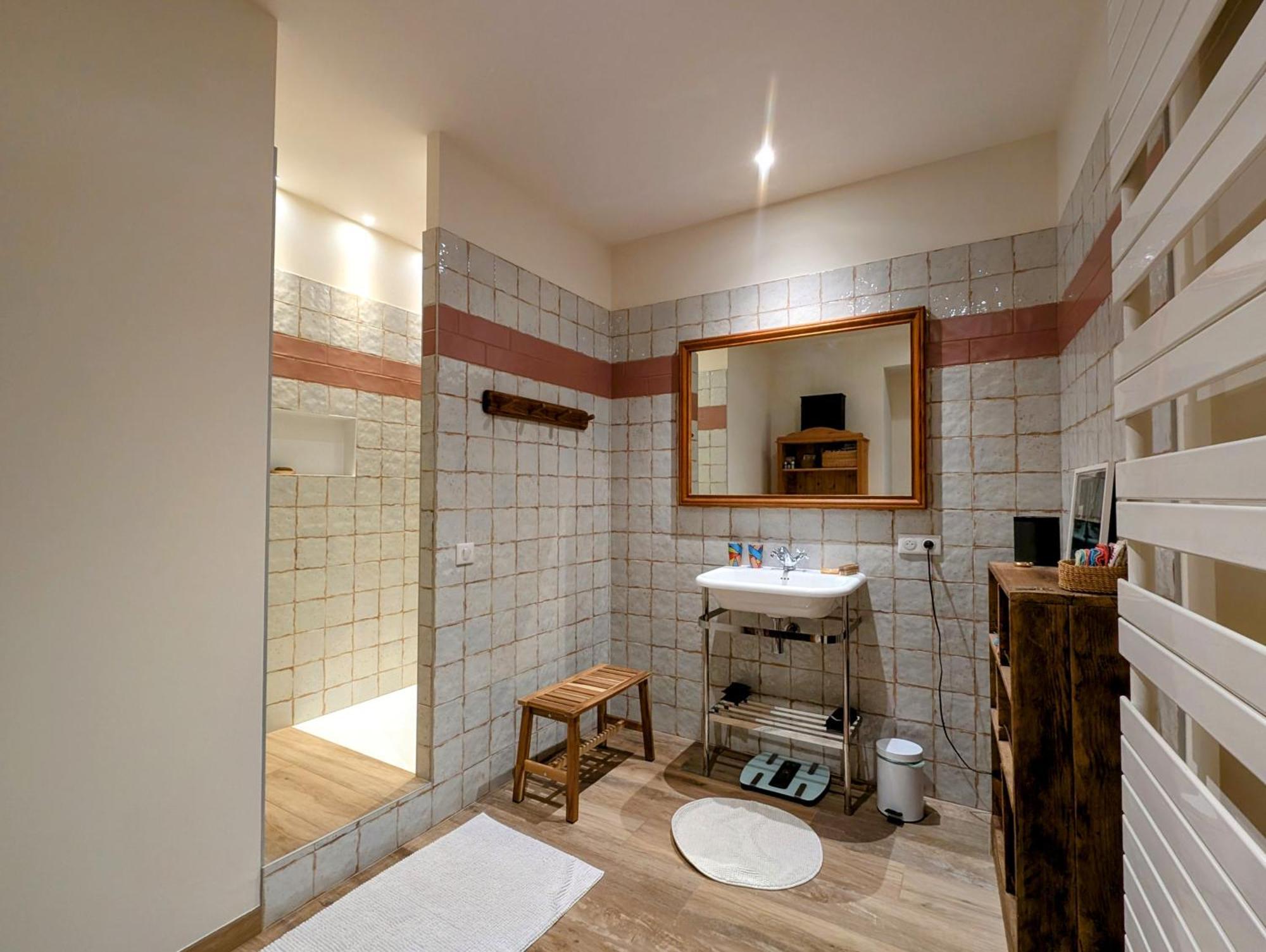 Clem - Appartement Dans Le Coeur D'阿爾勒 外观 照片